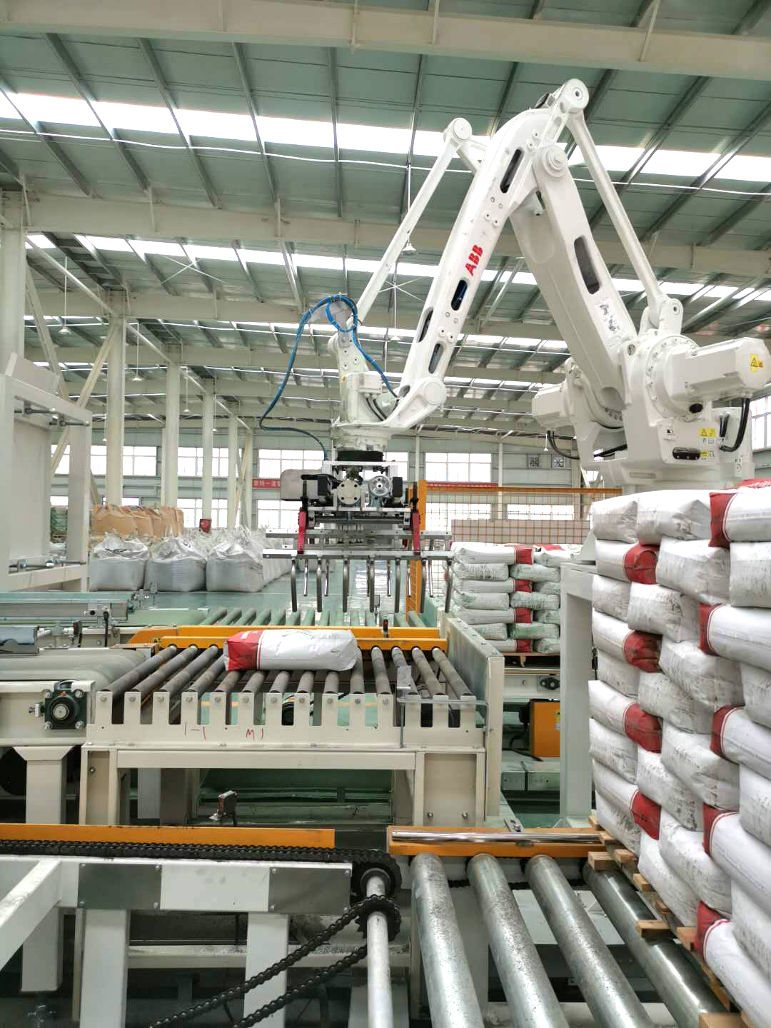 ?大廣金剛砂地坪材料  新鄉(xiāng)自動(dòng)化工廠！